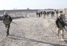 PRZEŻYĆ AFGANISTAN, reż. 